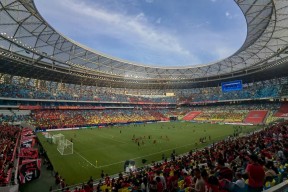 开云体育下载-北区小镇球队客场大胜，创造历史，引发轰动(生死战国足客场对阵印尼)